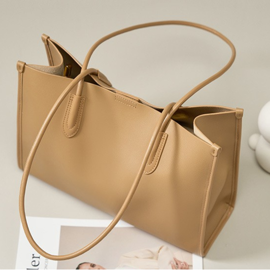 Minimalist Shoulder Tote – Genuine Cowhide Leather