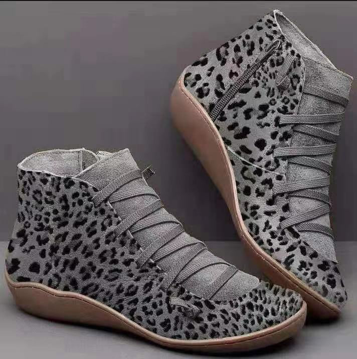 Women's Flat Leather Ankle Boots with Side Zipper