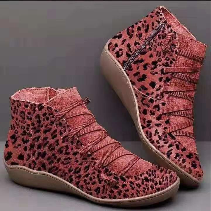Women's Flat Leather Ankle Boots with Side Zipper