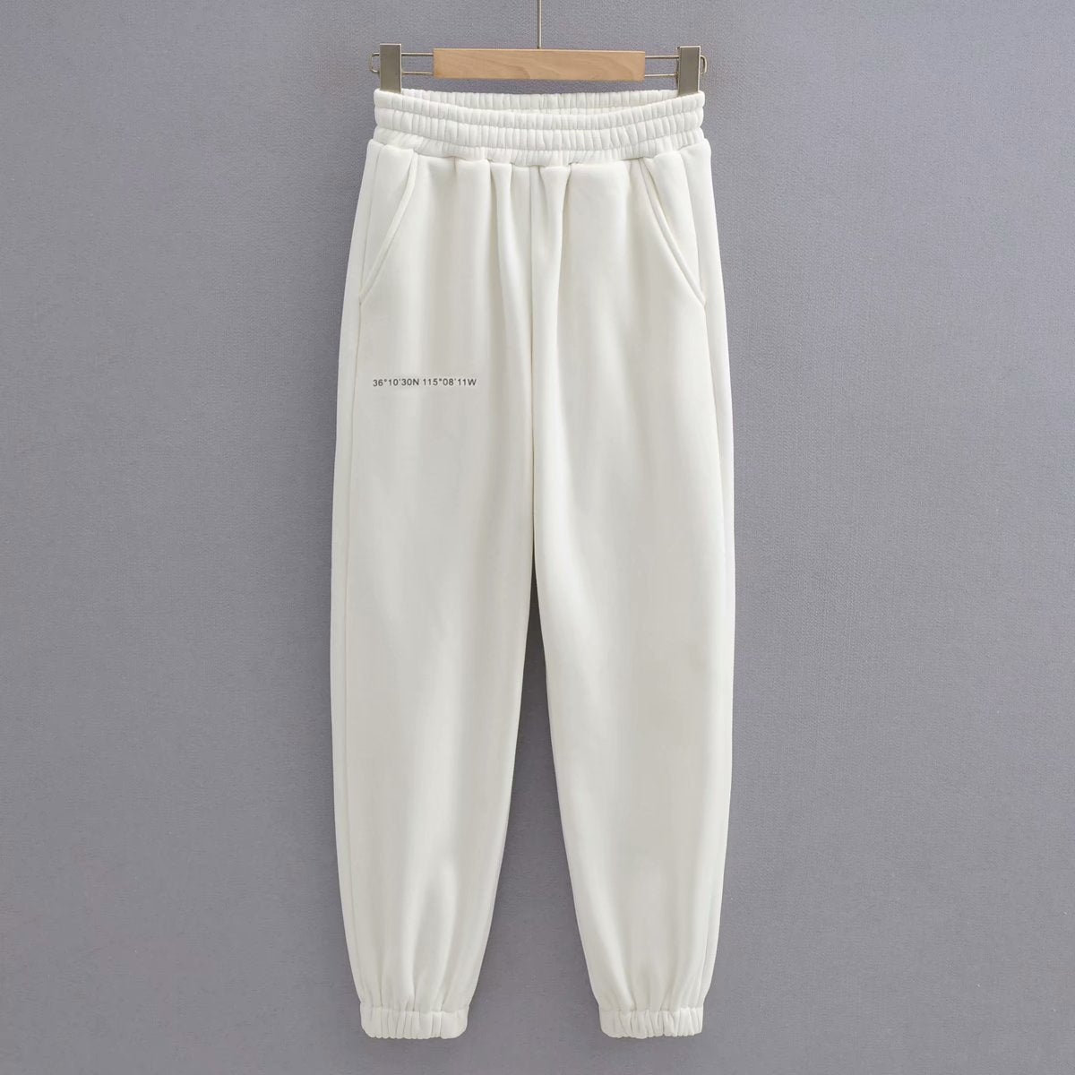 Cropped Sweatshirt & Sweatpants Activewear for Women