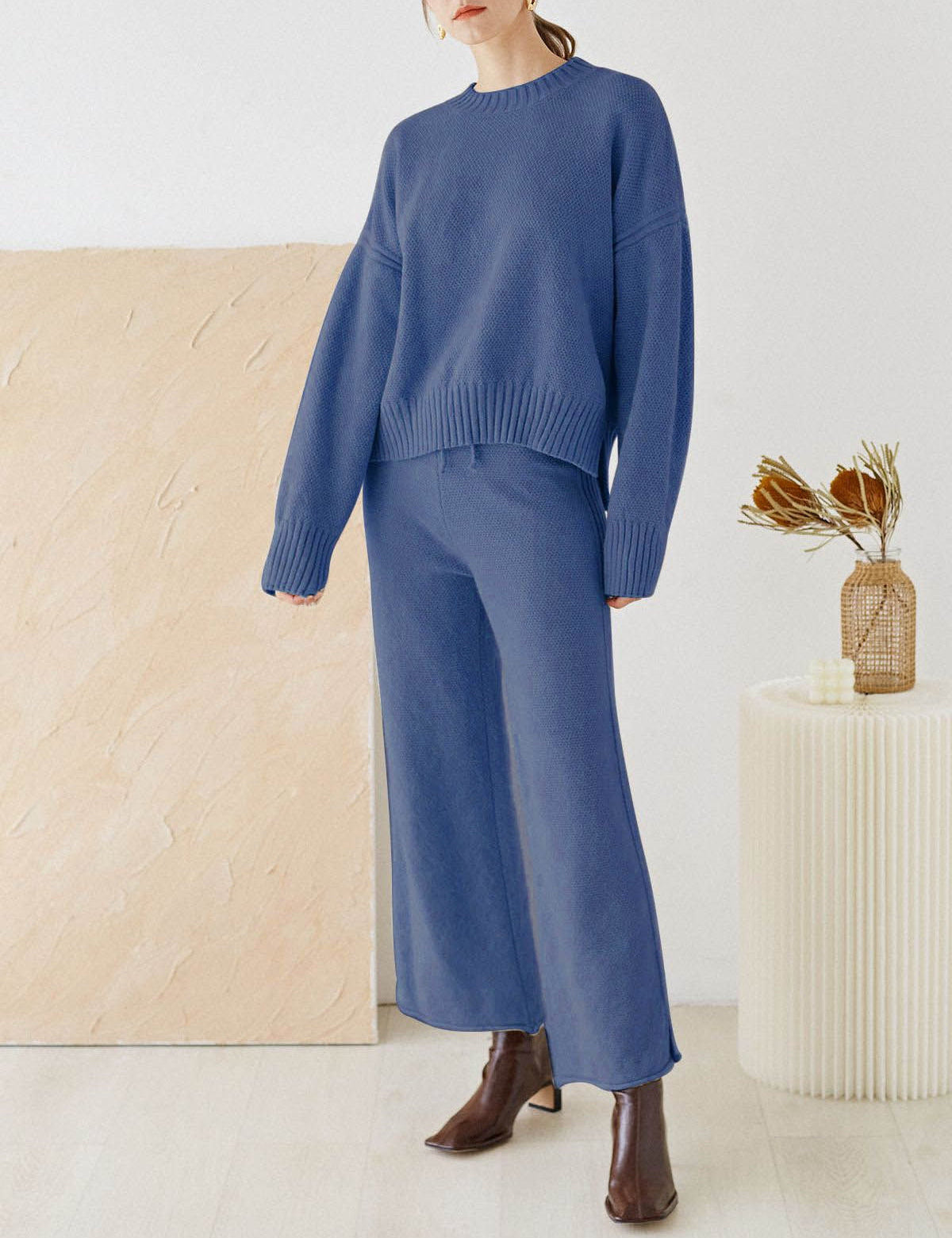 2-Piece Women's Knitted Sweater & Pants