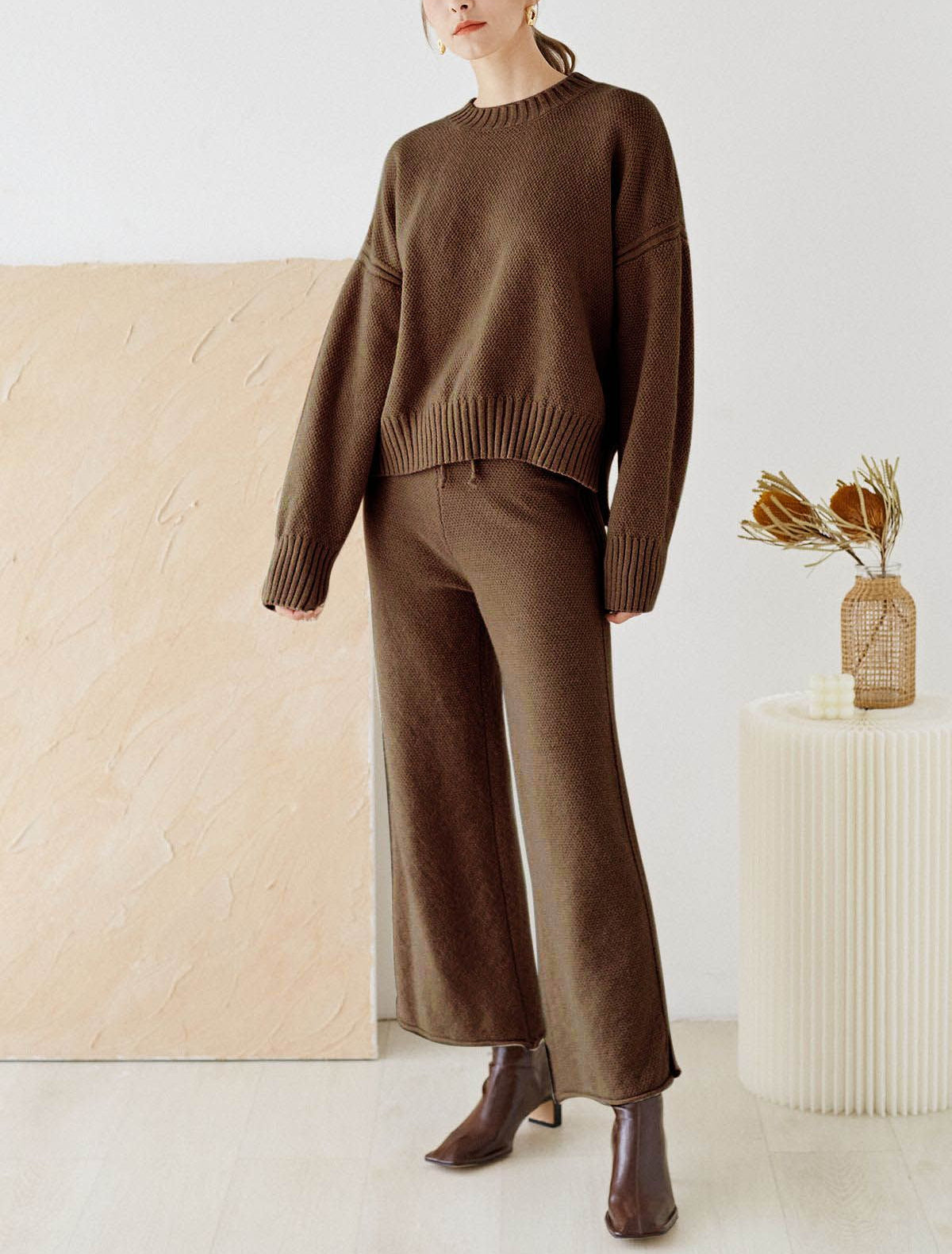 2-Piece Women's Knitted Sweater & Pants