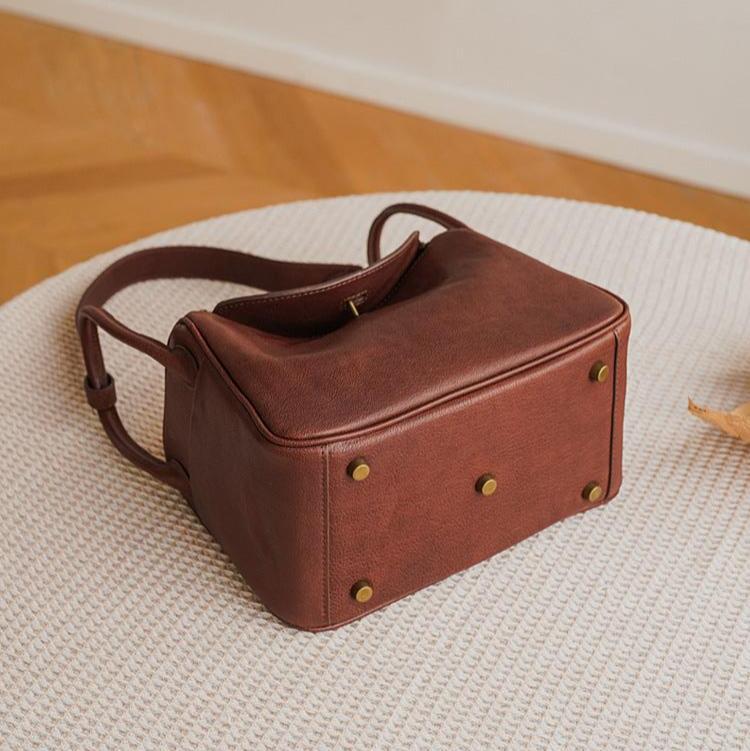 Vegetable Tanned Leather Large Capacity Shoulder Bag