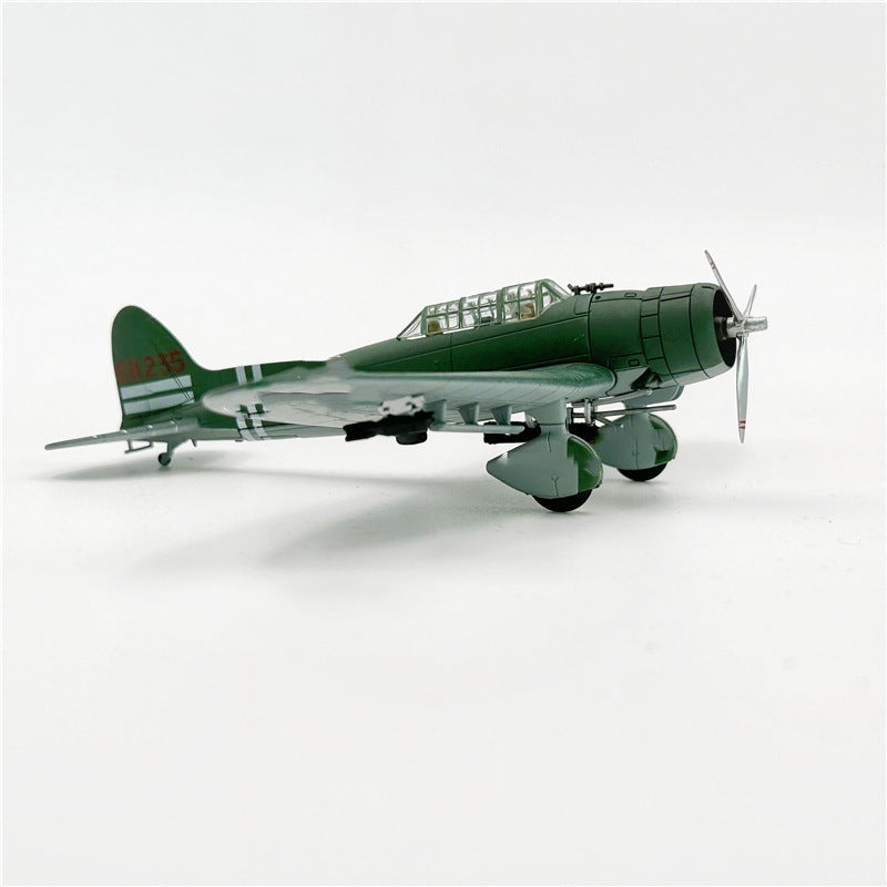 World War II Douglas SBD Dauntless / TBD Devastator Bomber – 1:72 Scale