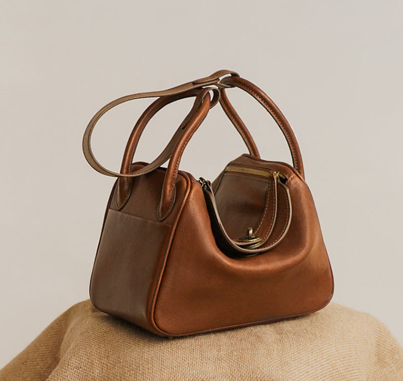 Vegetable Tanned Leather Large Capacity Shoulder Bag