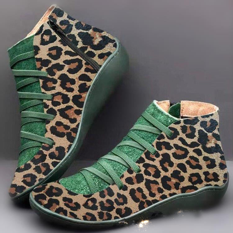 Women's Flat Leather Ankle Boots with Side Zipper