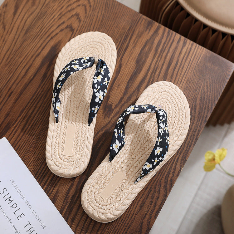 Imitation Straw Flip-flops