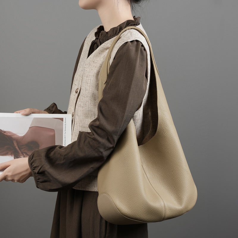 Slouchy Hobo Shoulder Bag in Genuine Cowhide Leather