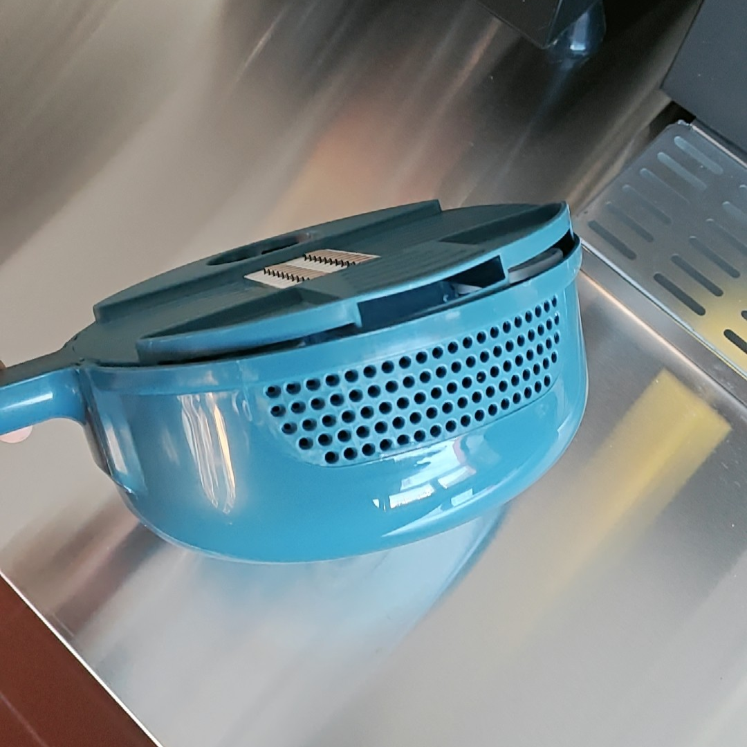 12-in-1 Multifunction Circular Slicer Set with Container Base/Strainer