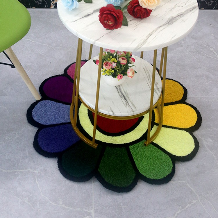 Smiley Flower Tufted Area Rug