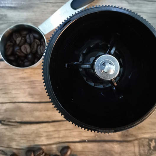 Portable Electric Coffee Grinder – USB Rechargeable