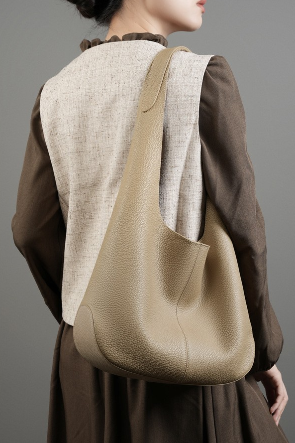 Slouchy Hobo Shoulder Bag in Genuine Cowhide Leather