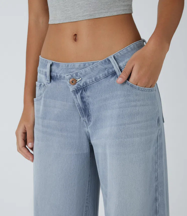 Low-Rise Wide Leg Jeans