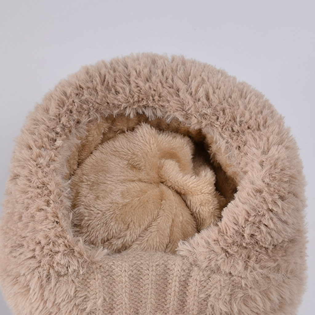 3-in-1 Women's Knit Beanie Hat